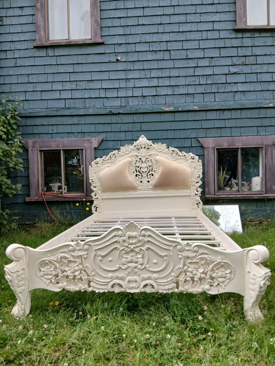 Beautiful Antique Wooden Bed Frame