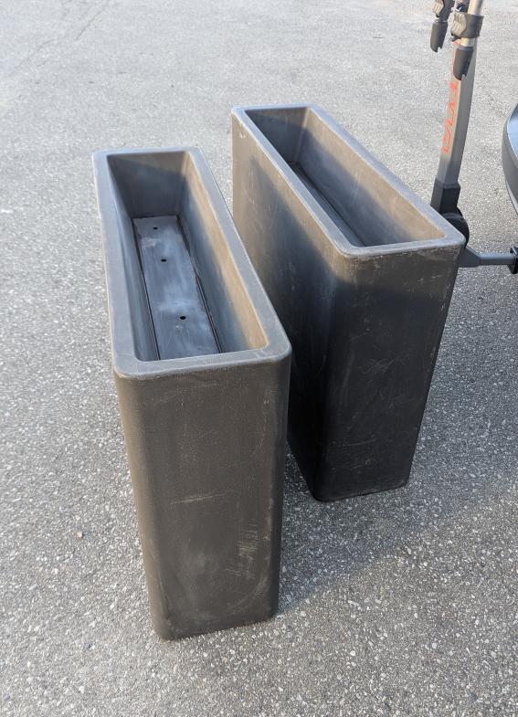 Large Modern Rectangular Self-draining Planters x 2 - photo 4