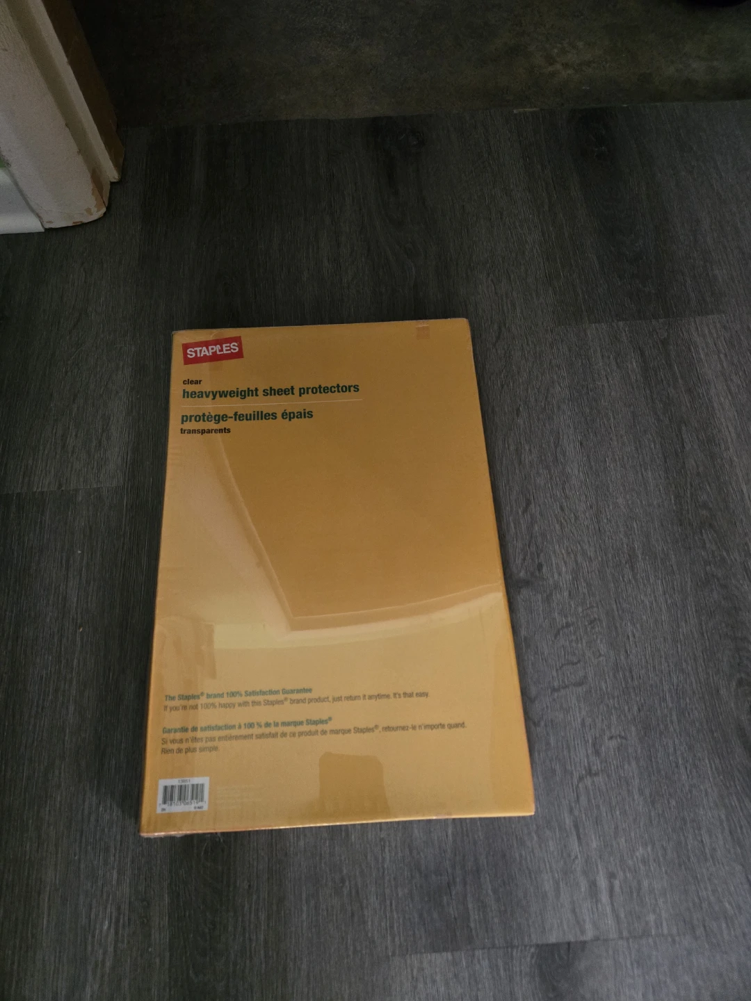 Staples Clear Heavyweight Sheet Protectors - photo 2
