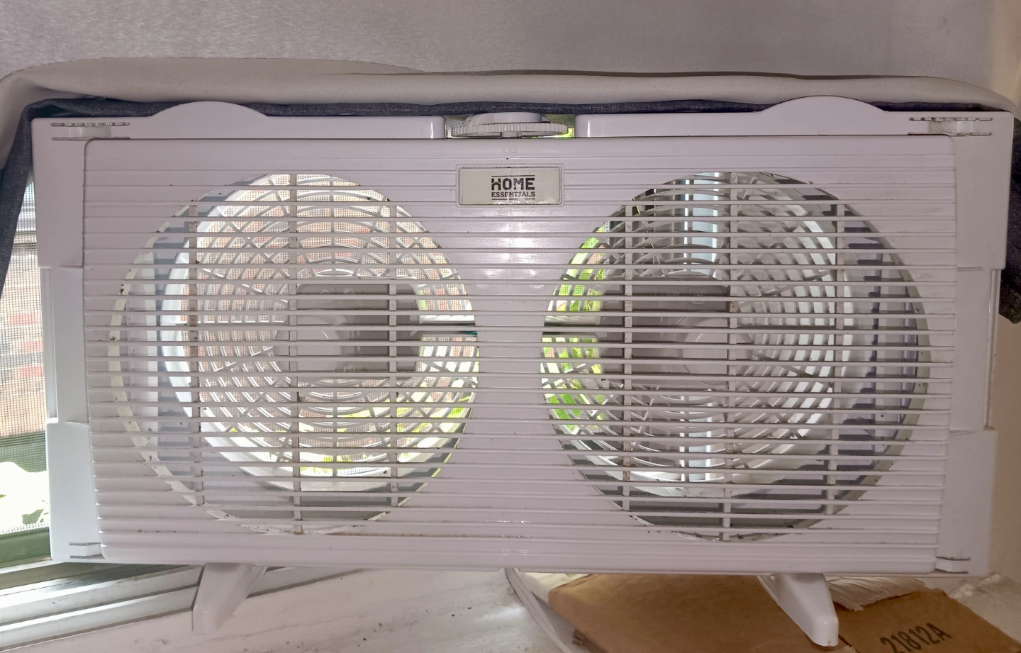 Combo Deal:7” Twin Window Fan+  Bionaire Tower Humidifier