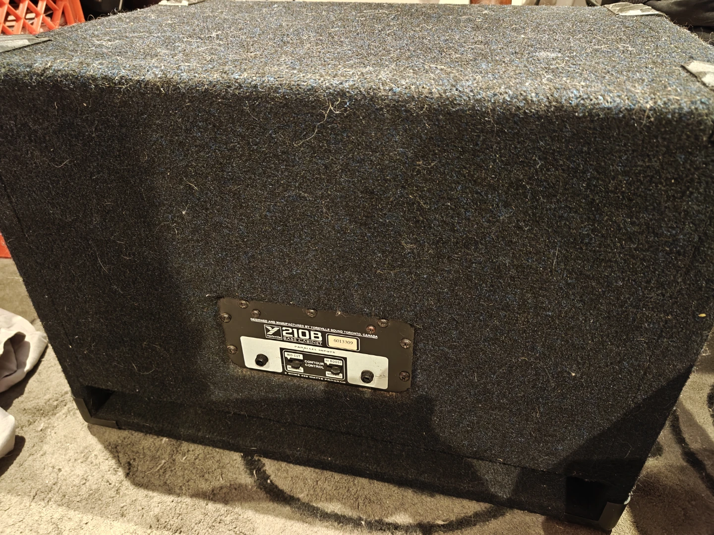 Yorkville 210 bass cab - photo 5