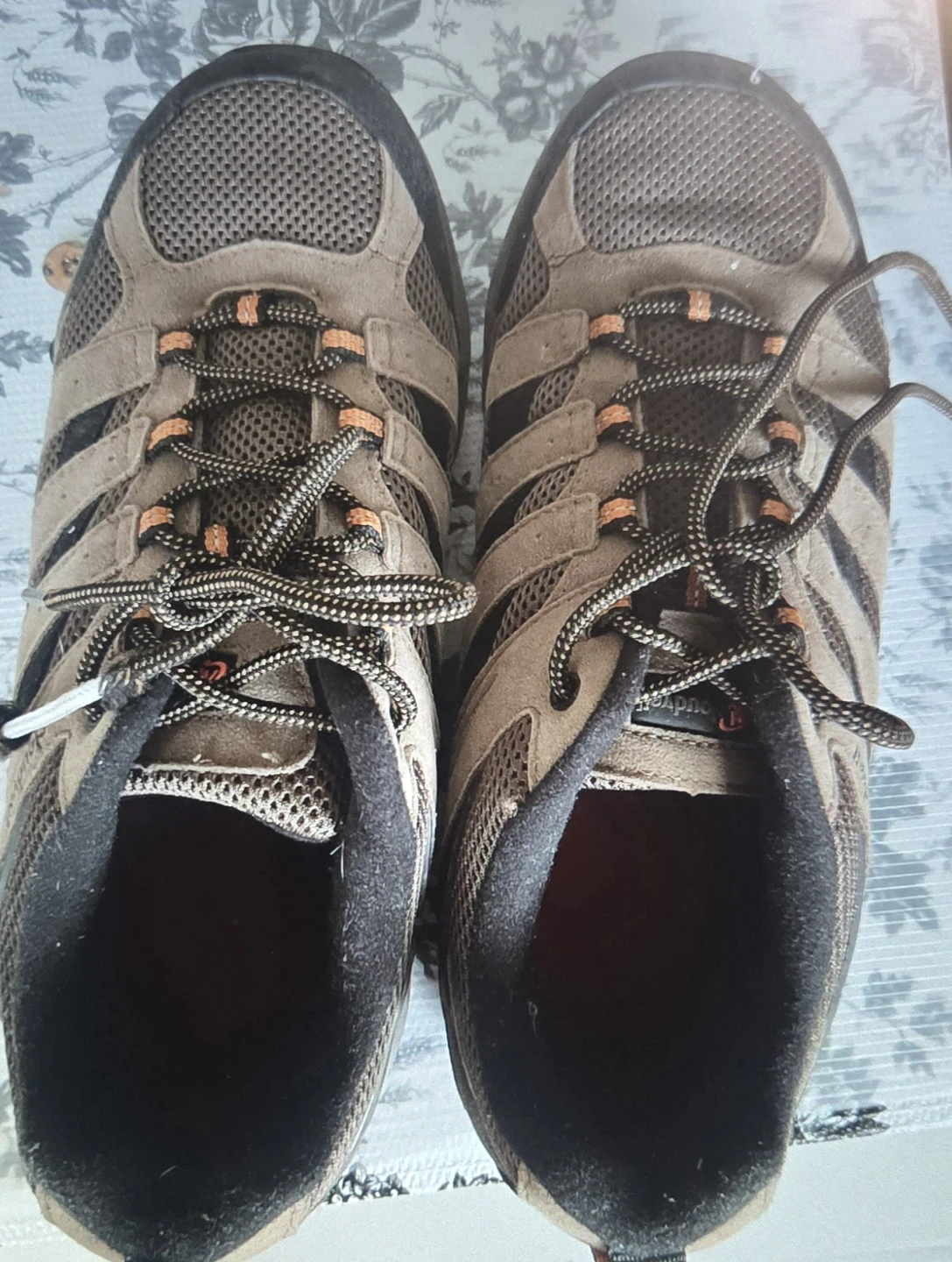 Cloudwalkers Men's Hiking Shoes Size 11
