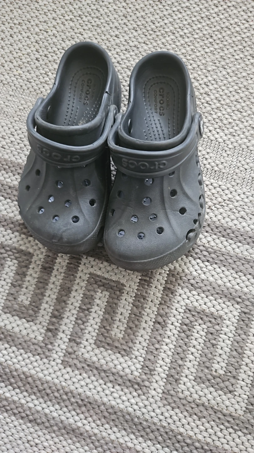 Kids' Crocs Clogs Size 12 - photo 3
