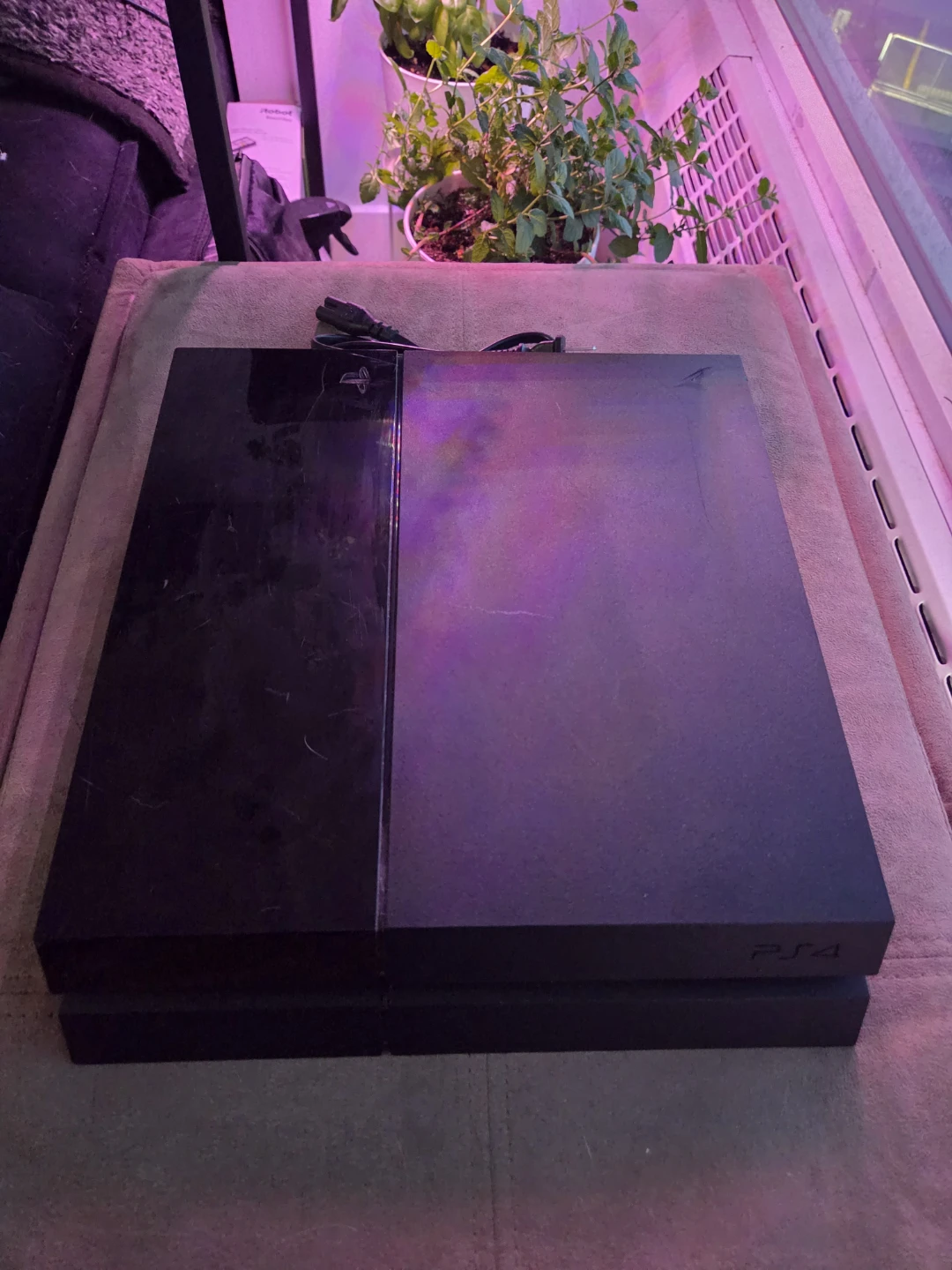 Sony PlayStation 4 CUH-1001A Console