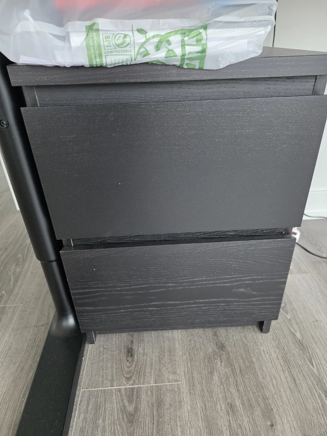 Spacious desk with cabinet - photo 2