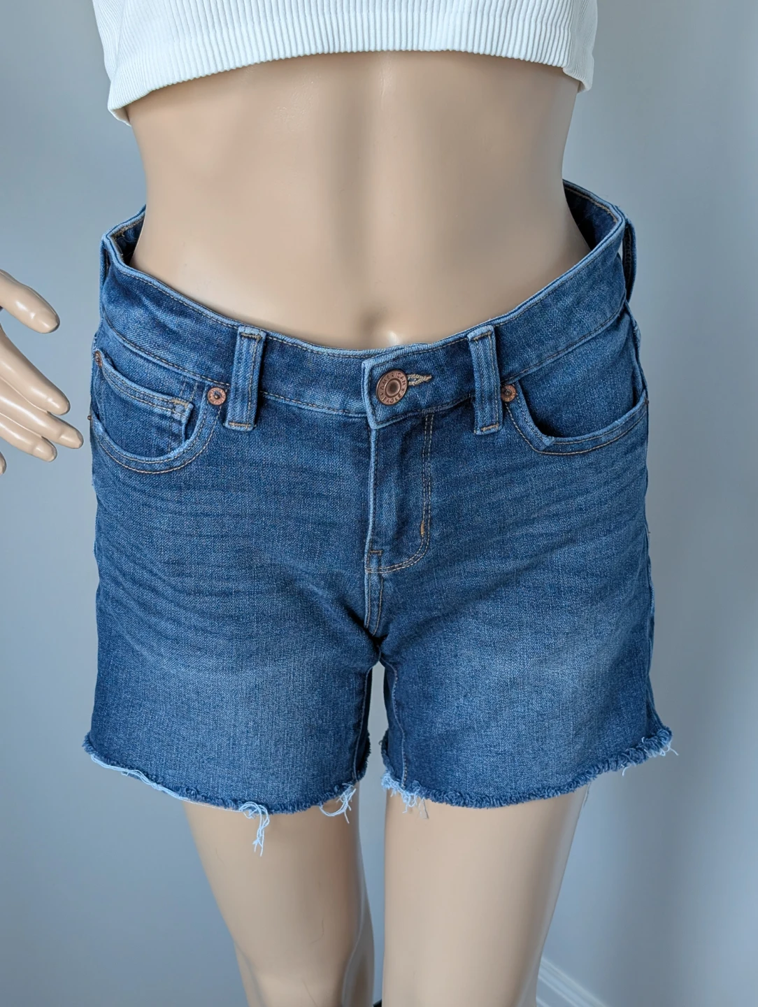 American Eagle "The Dream Short" Women's Mid Rise Denim Shorts