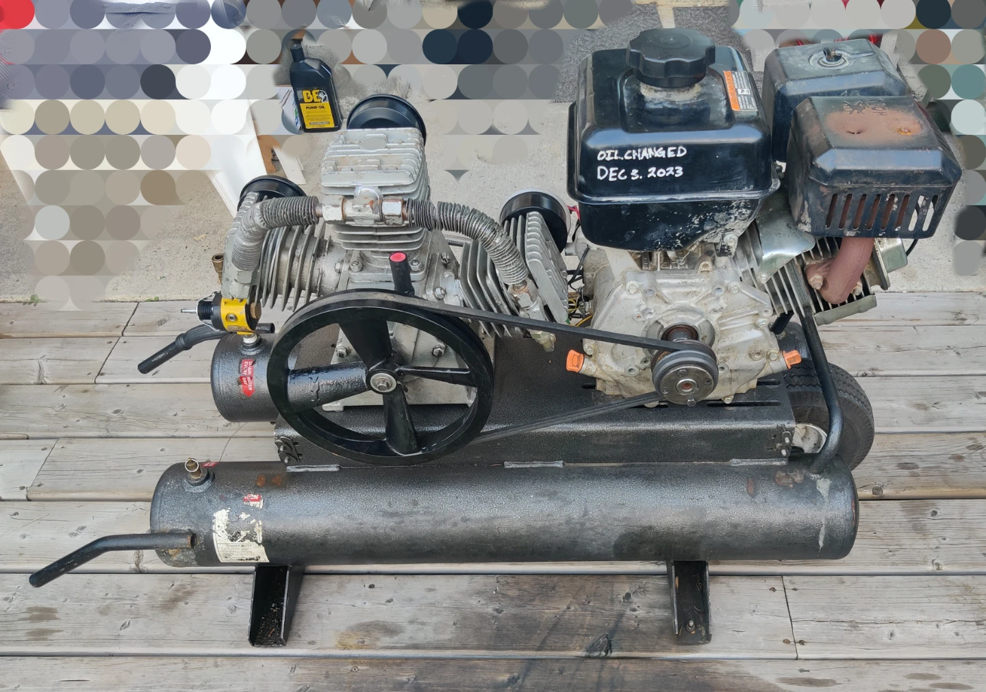 Gas air compressor - photo 2
