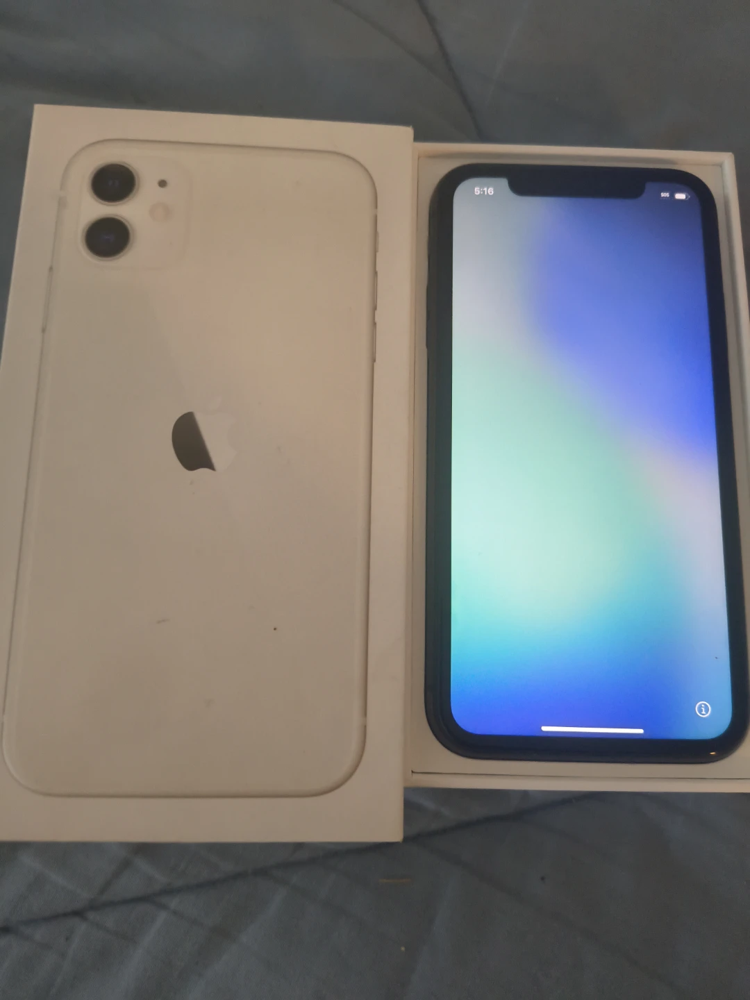 Apple iPhone 11 - photo 3