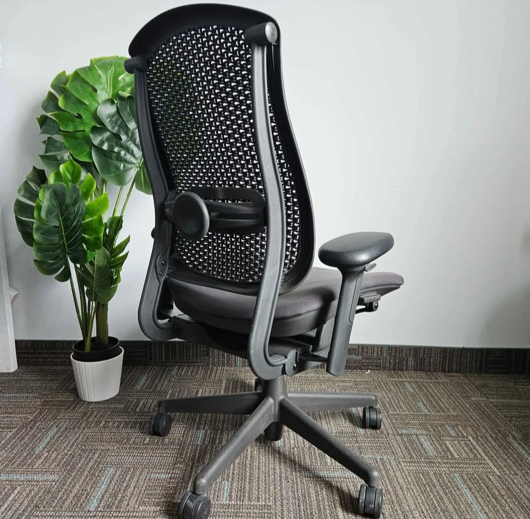 Herman Miller Celle fully loaded office chair FREE DELIVERY - photo 2