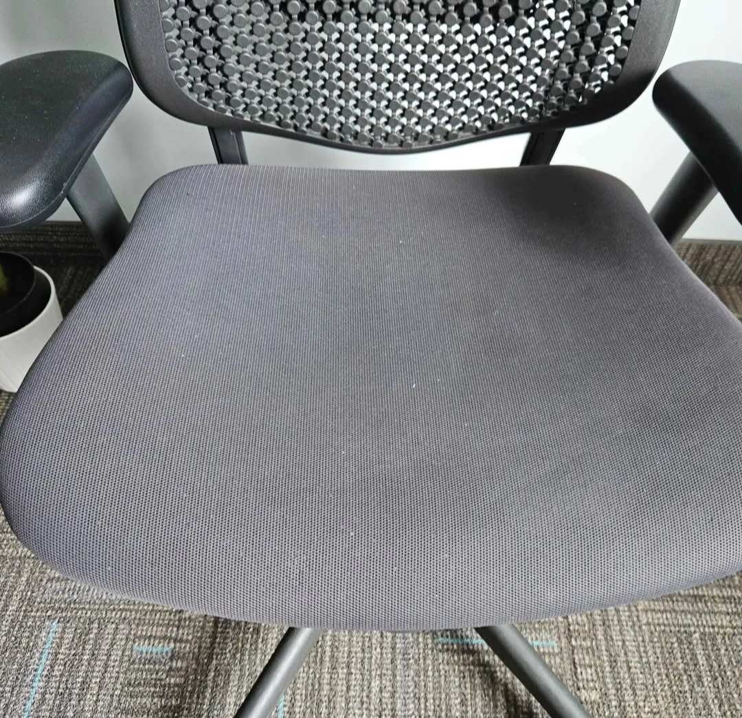 Herman Miller Celle fully loaded office chair FREE DELIVERY - photo 4