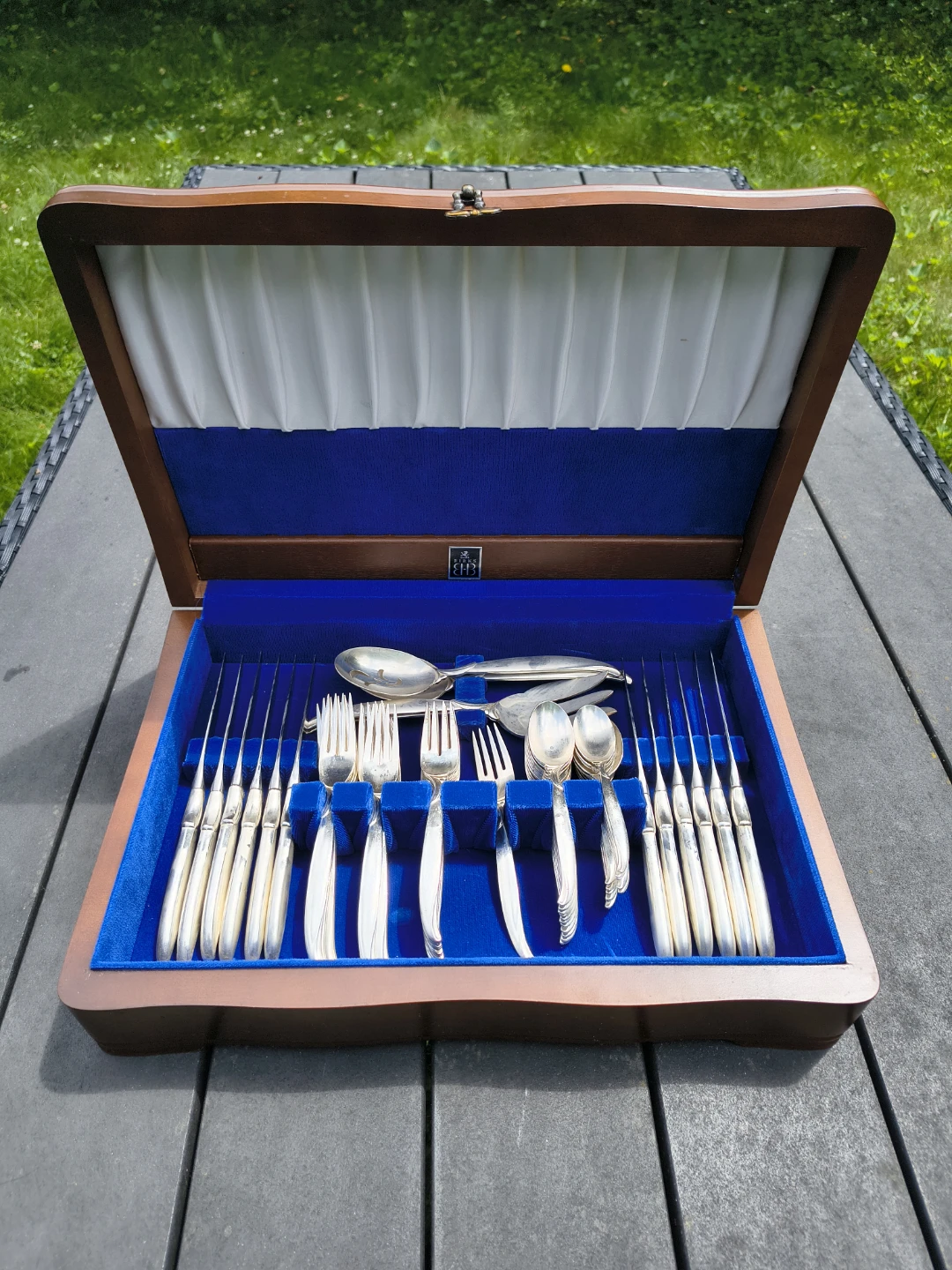 Rogers Bros 1847 IS  "Flair" Silverplate Flatware Birks Box
