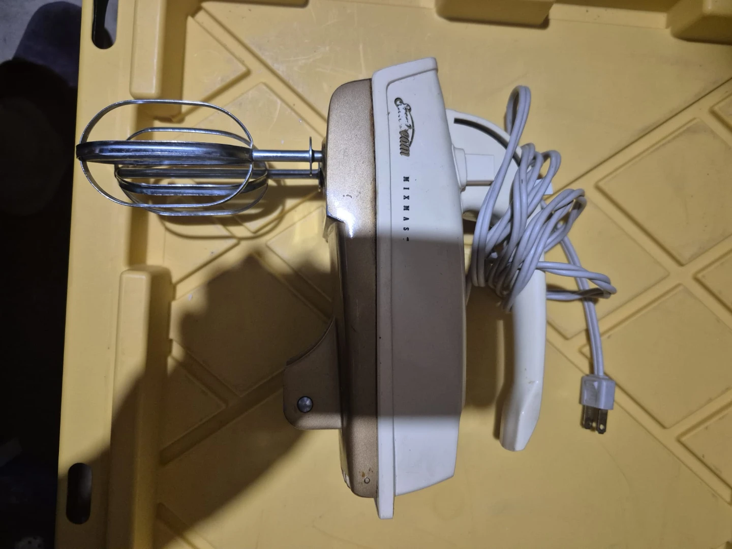 Sunbeam Mixmaster Hand Mixer