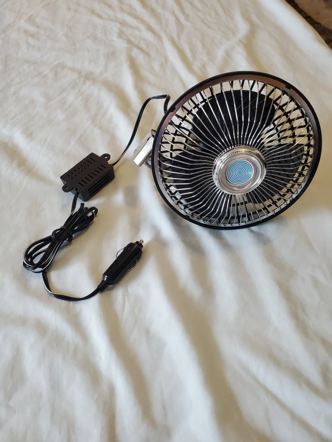 Small   Oscillating Fan for car 12 VDC CE