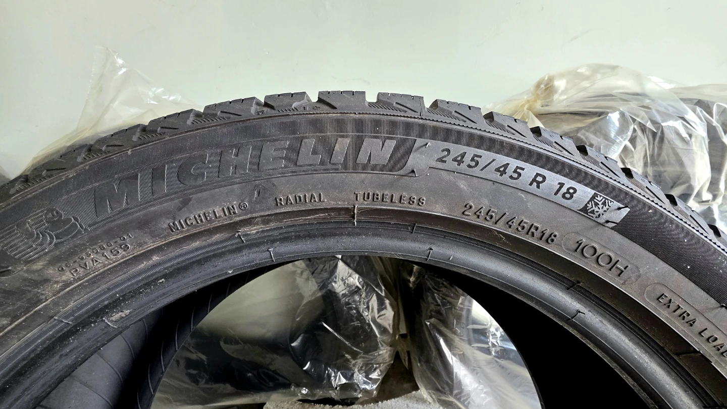 Michelin X-Ice Snow Winter Tires - 245/45R18 - photo 3