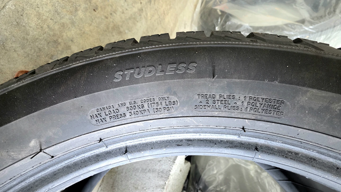 Michelin X-Ice Snow Winter Tires - 245/45R18 - photo 4