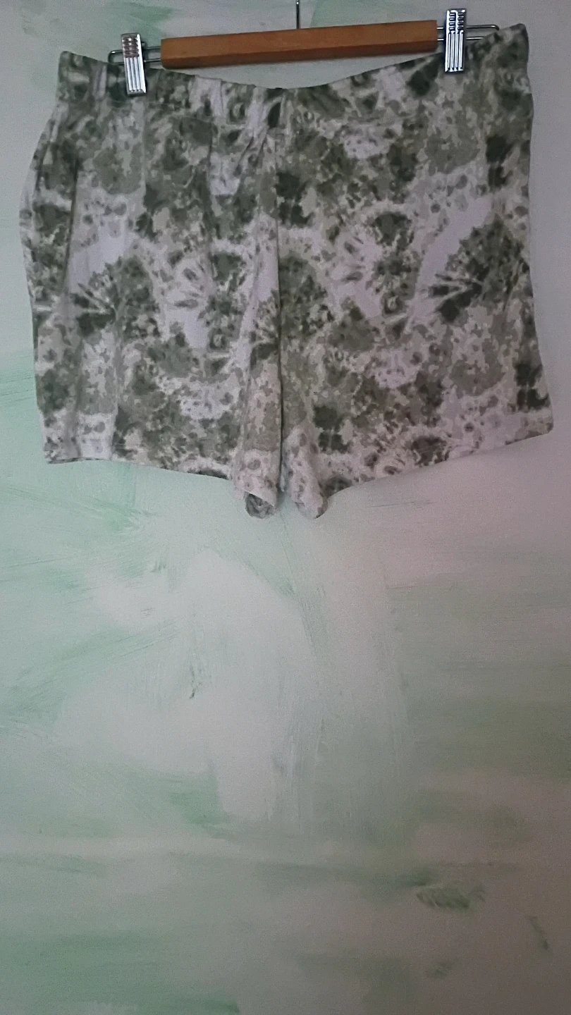 Kikit Tie-Dye Long Sleeve Top and Shorts Set - photo 3