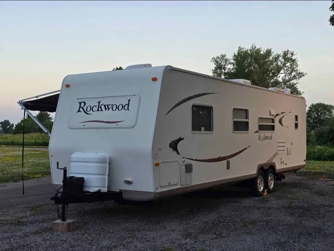 2007 Rockwood 27 Foot Camper/Bunkhouse Trailer - photo 3