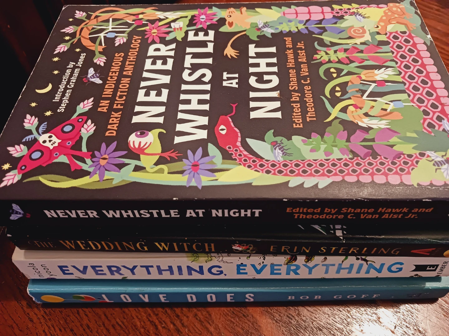 $5 EACH !! 4× Books: Love Does, The Wedding Witch, Never... - photo 4