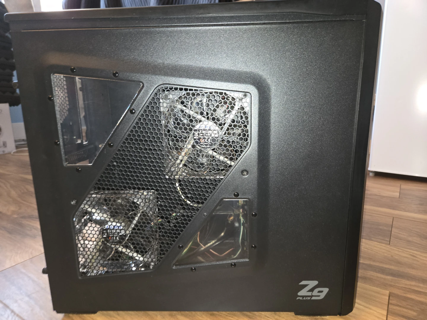 Zalman Z9 Plus ATX Mid Tower Computer Case - photo 3