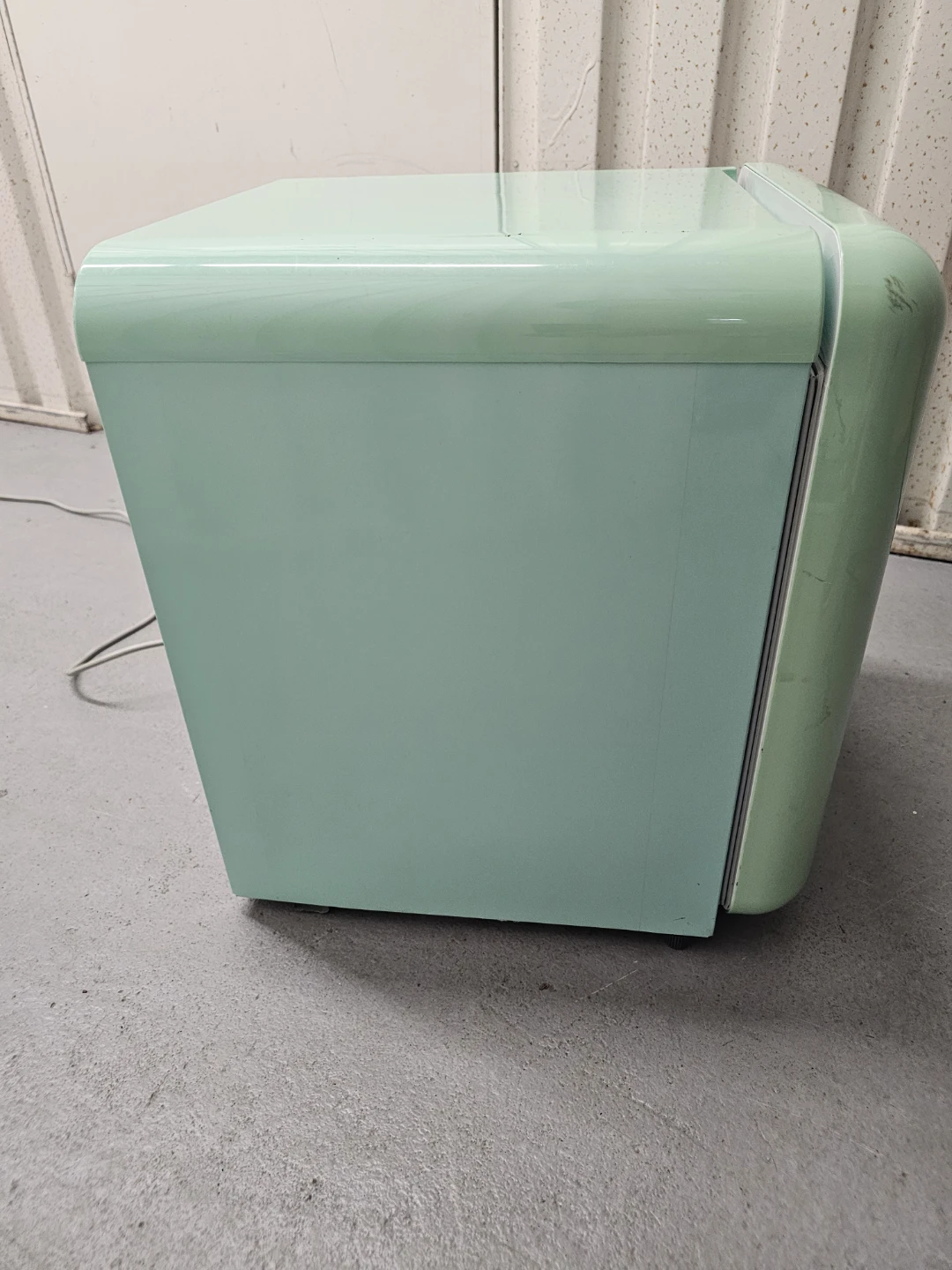 Retro Style Green Mini Fridge with Freezer, 1.7 cu ft. - photo 3