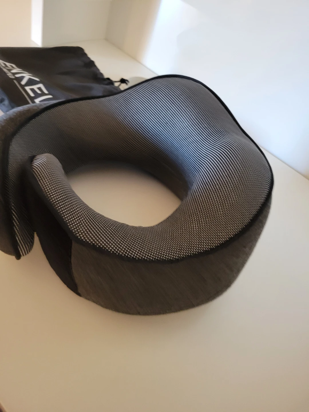 Neck support Pillows for Airplanes like new - photo 5