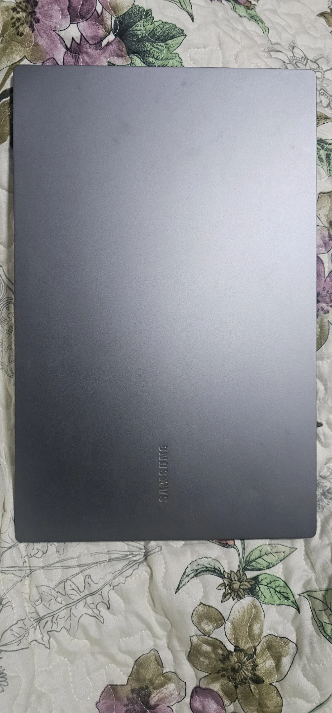 Samsung Galaxy Book 4 - photo 3