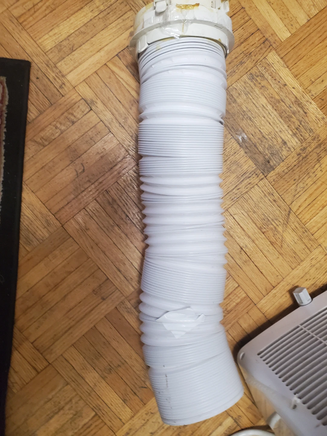 Midea Portable Air Conditioner with Exhaust Hose - photo 4