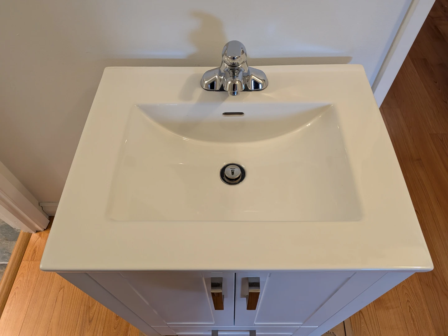 Glacier Bay 24 Inch Vanity with Ceramic Top and faucet - photo 3