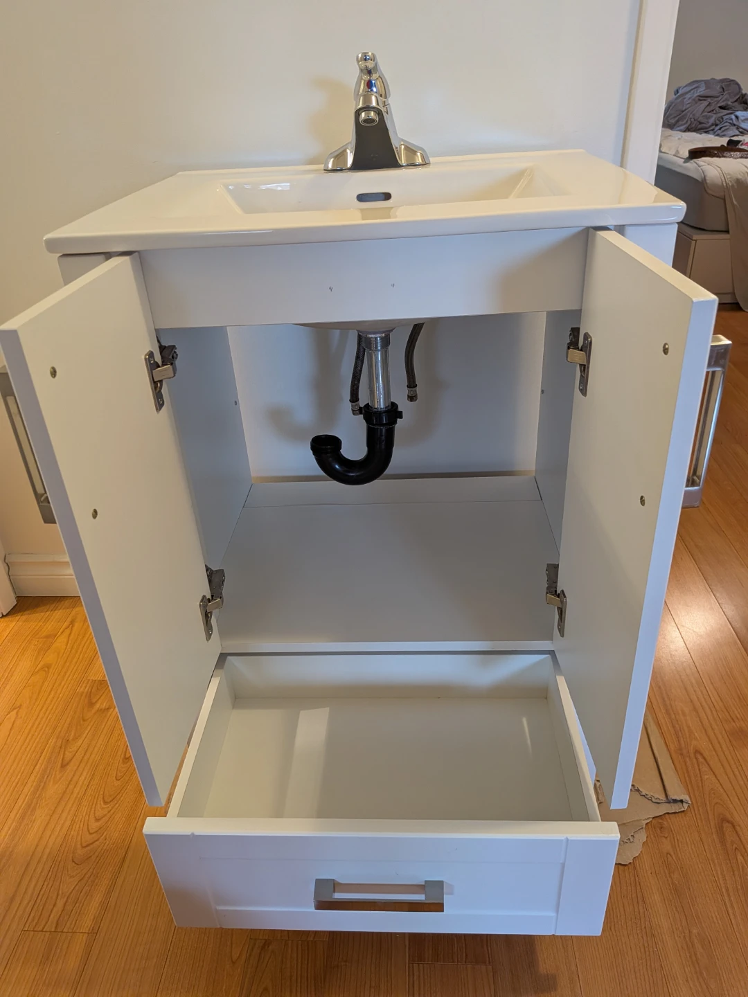 Glacier Bay 24 Inch Vanity with Ceramic Top and faucet - photo 5