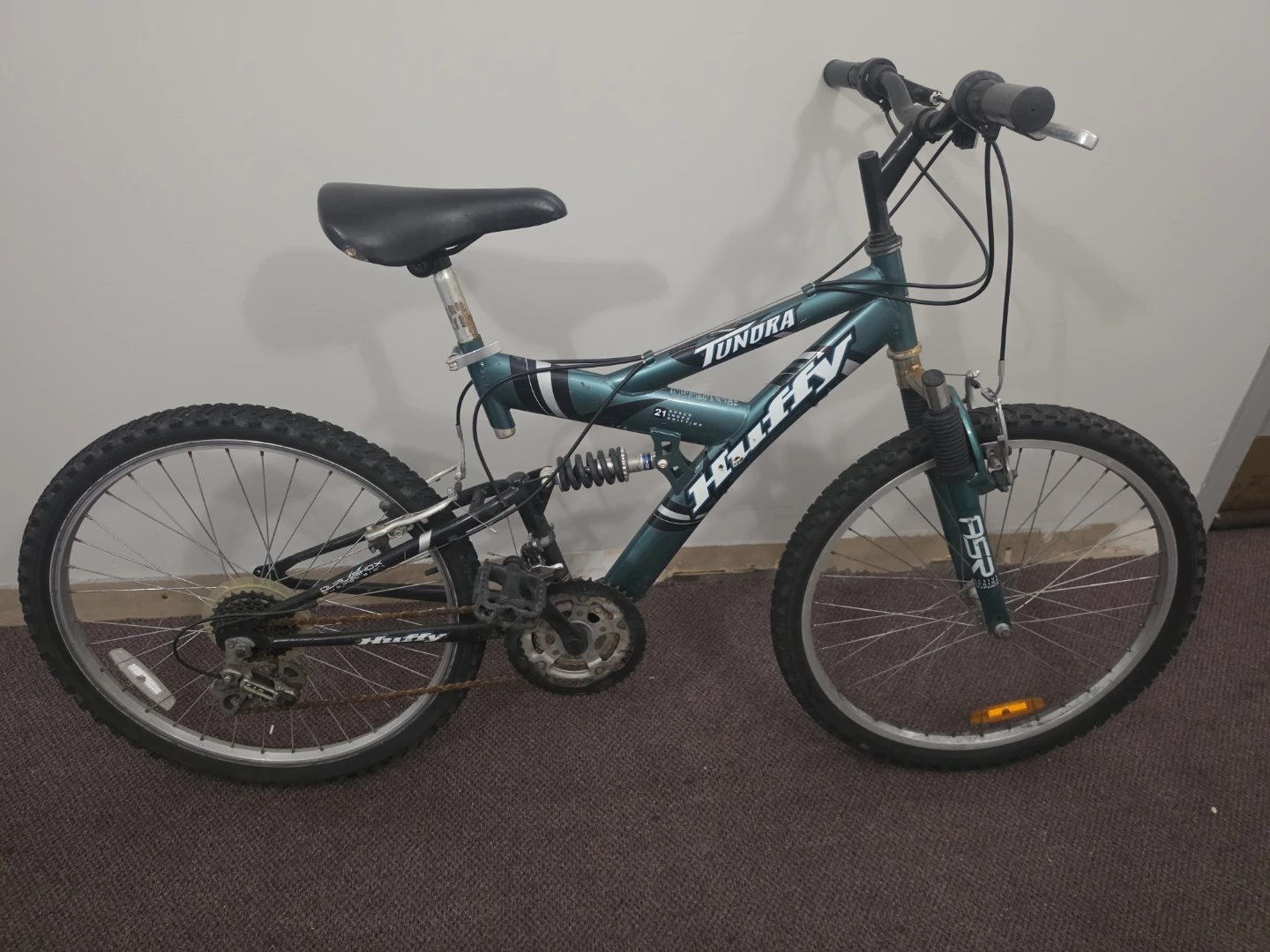 Huffy Tundra Mountain Bike - photo 2