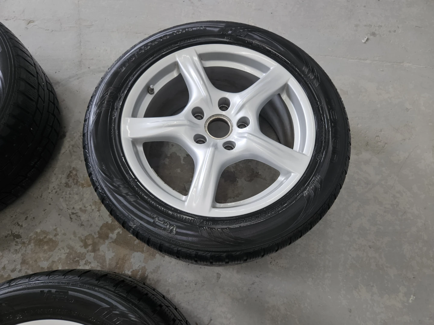 Set of 4 Alloy Wheels and Tires - photo 3