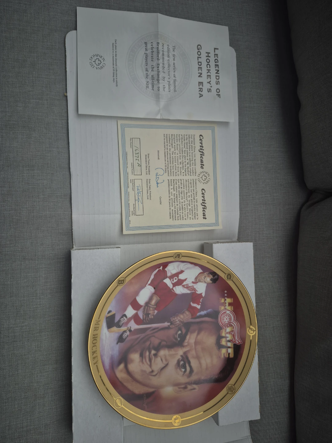 The Big M Frank Mahovlich & Gordie Howe Hockey Collector Plates - photo 2