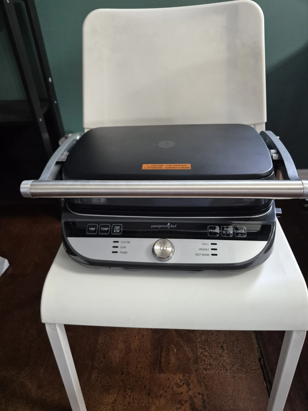 Pampered Chef Indoor Grill with Interchangeable Plates