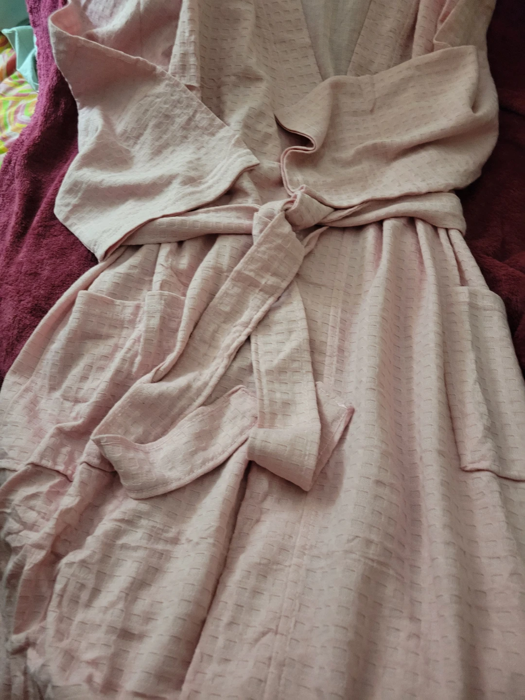 NEW Women's Waffle Weave Spa Robe - photo 3
