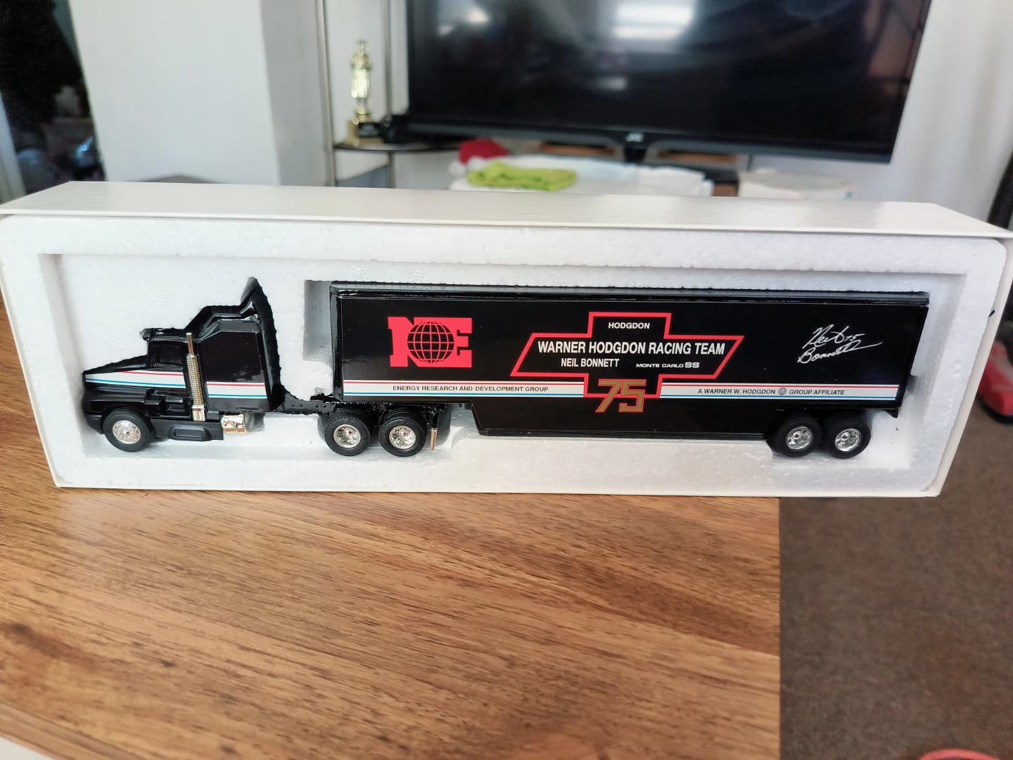 ERTL Warner Hodgdon Racing Team diecast Semi 1/64 scale - photo 5