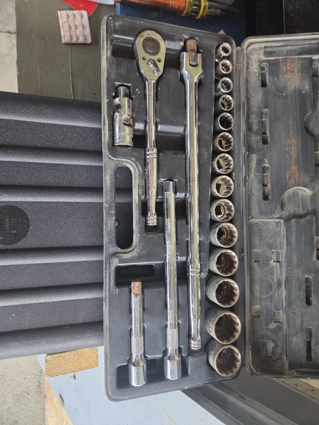 Ratchet Socket Set with Case