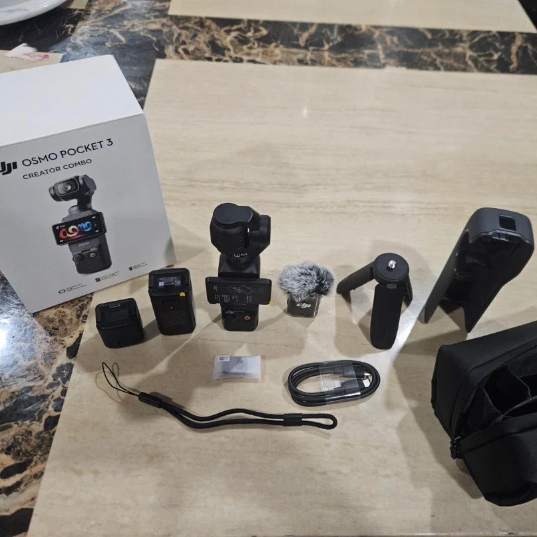 DJI Osmo Pocket 3 - Creator Combo, UNUSED - photo 2