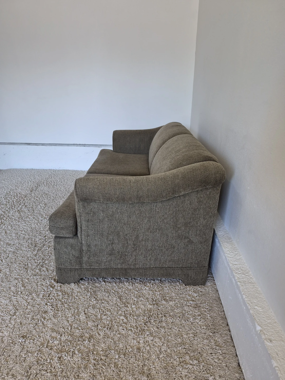 Cozy & Compact 2 Seater Loveseat Pullout Sofabed Sofa / Couch - photo 5