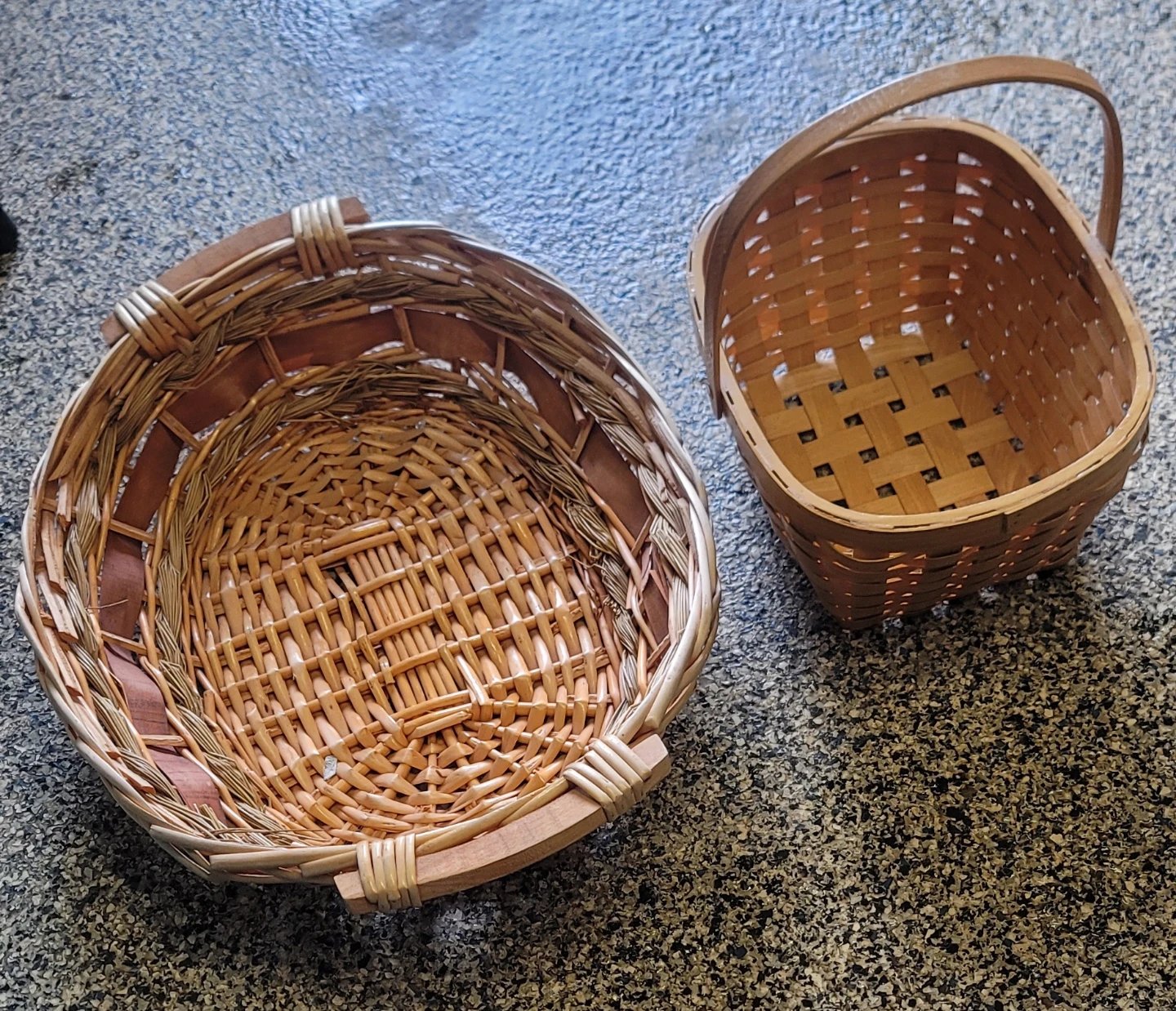 Woven Baskets - Set of 2 - photo 2