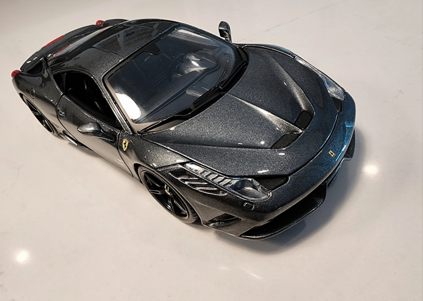 Maisto Ferrari 458 Speciale 1:18 Diecast Model Car - photo 2