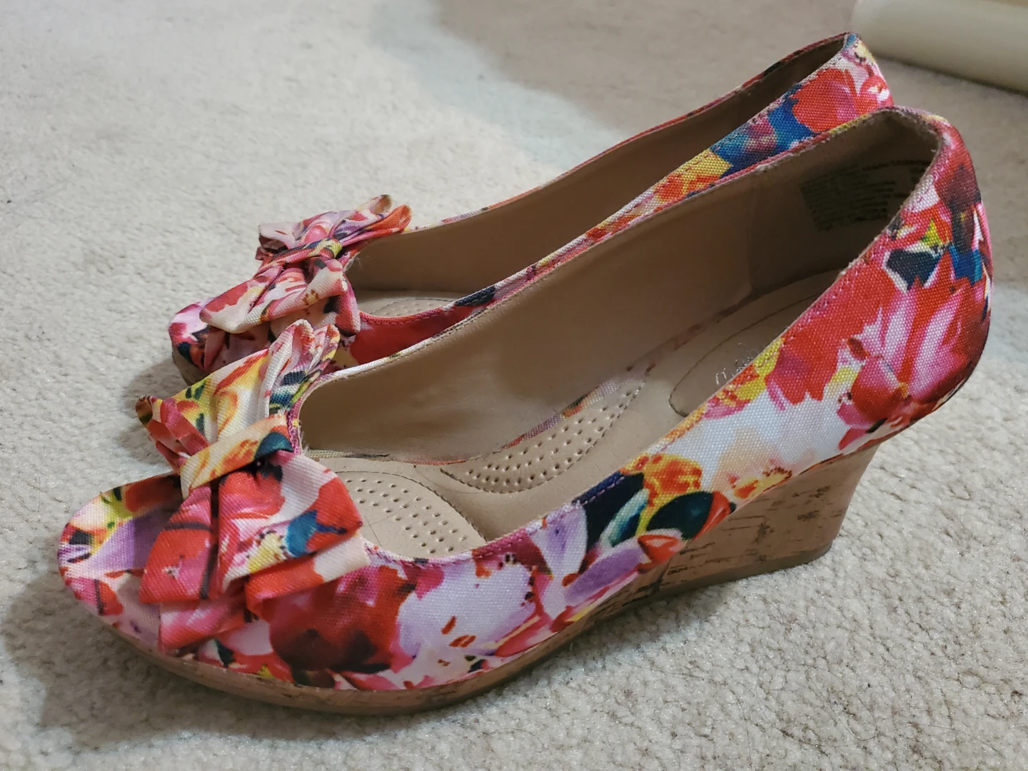 Women's Floral Wedge Shoes - photo 5