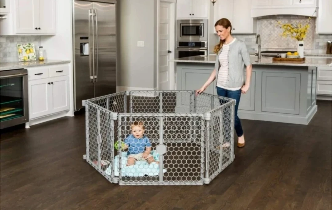 Regalo Baby Gate Playard