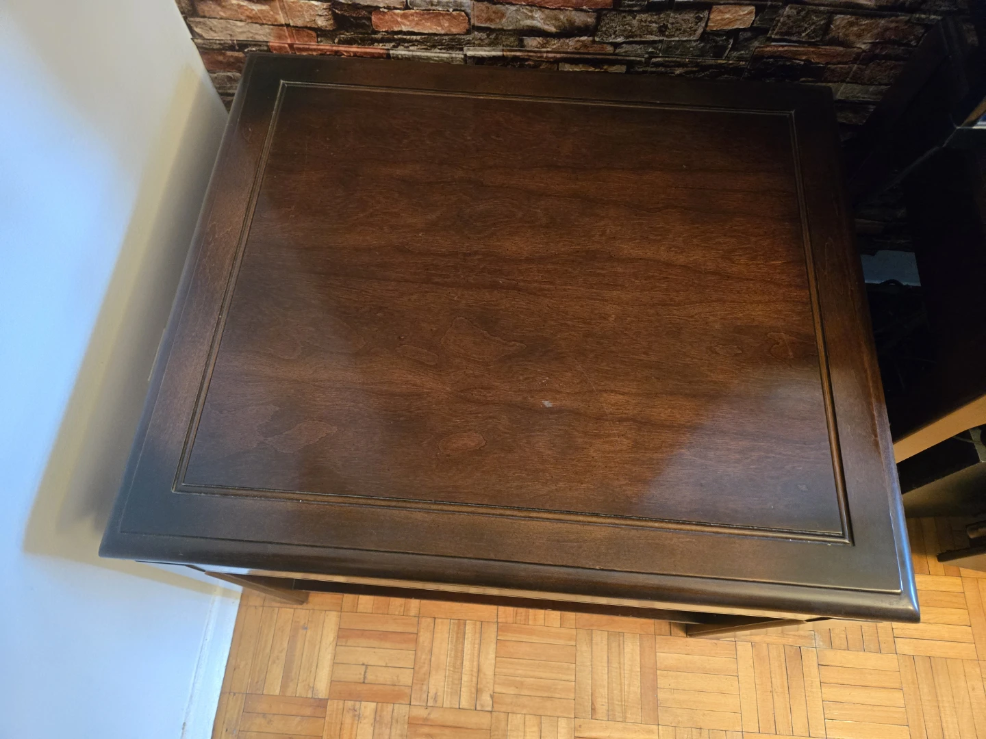 2 vintage kroehler sold wood side table with lower storage shelf - photo 4
