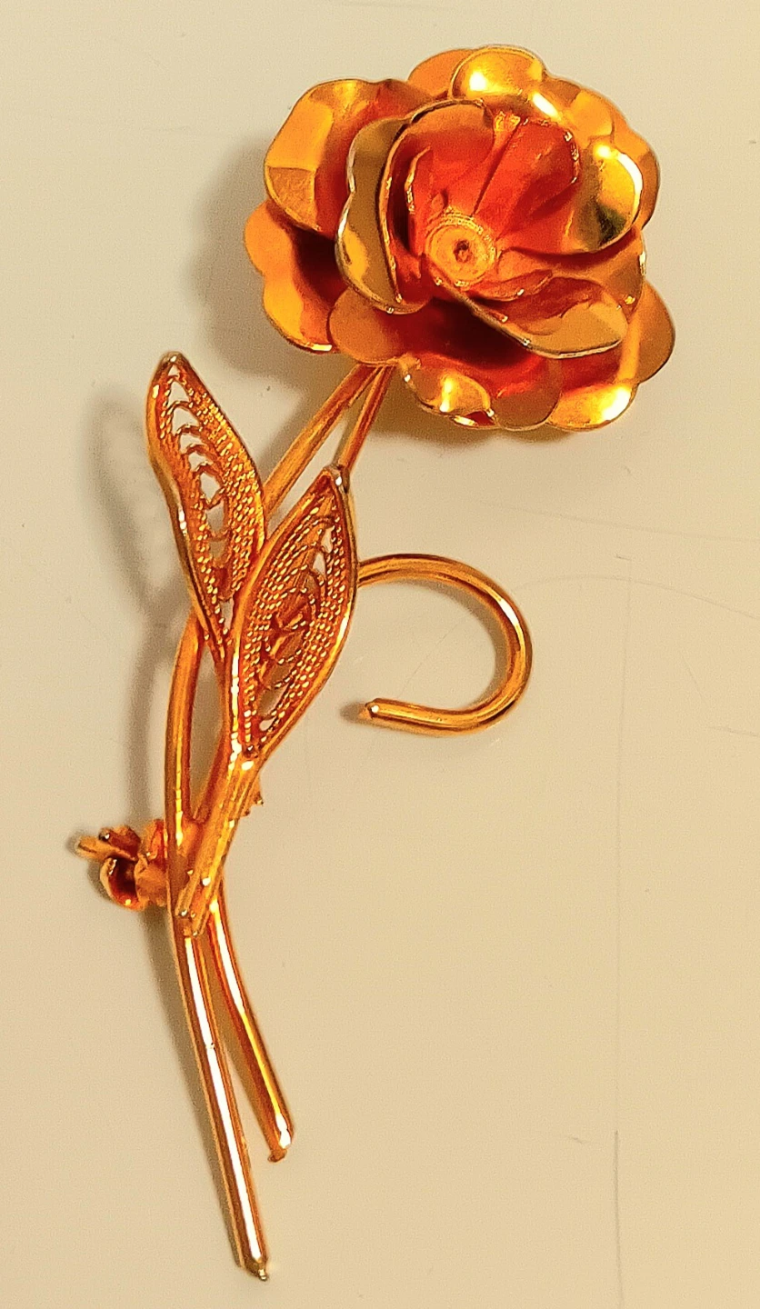 🌹Gold-Tone Metal Rose Brooch🌹