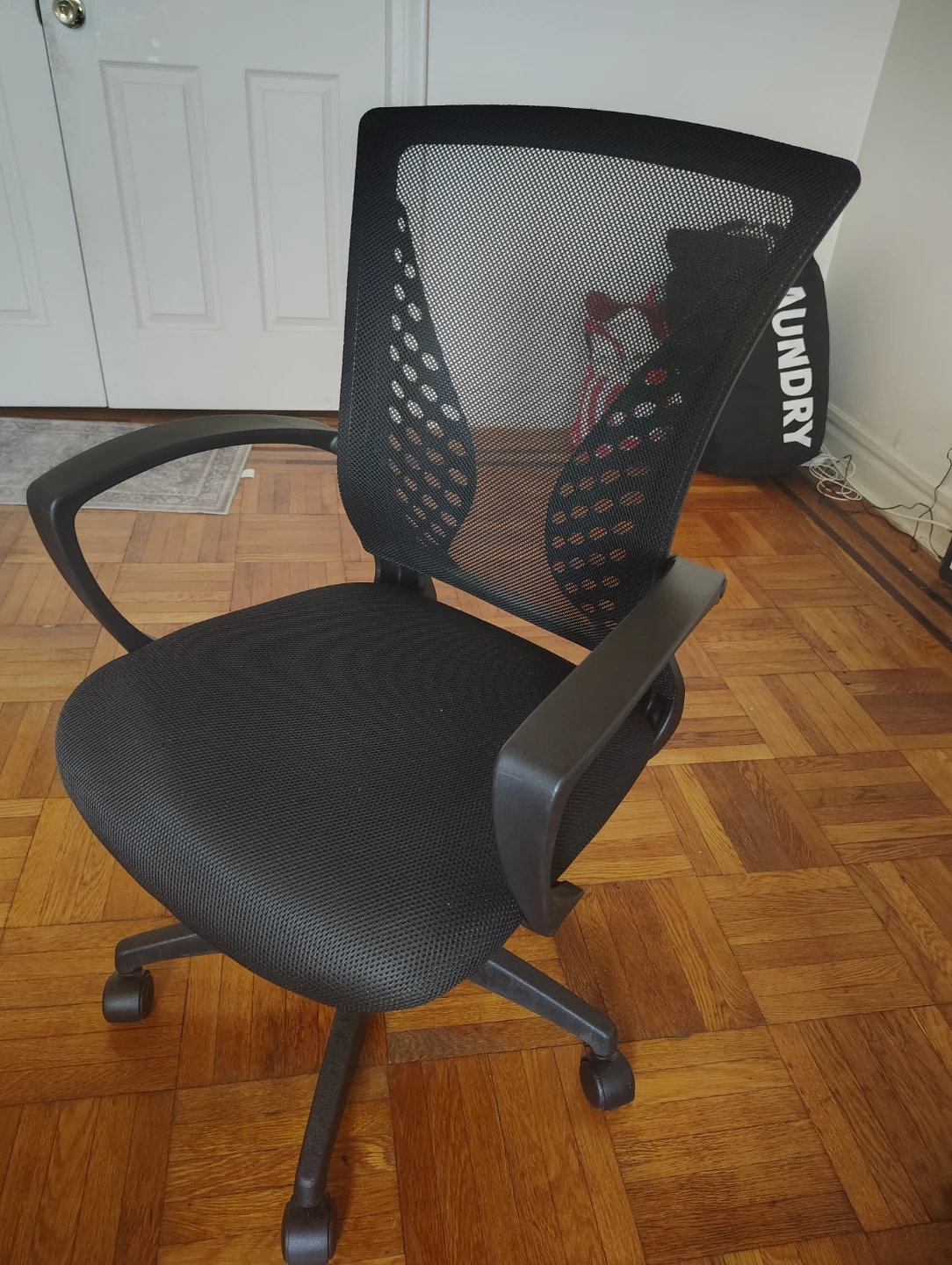 Black Ergonomic Office Chair - photo 2