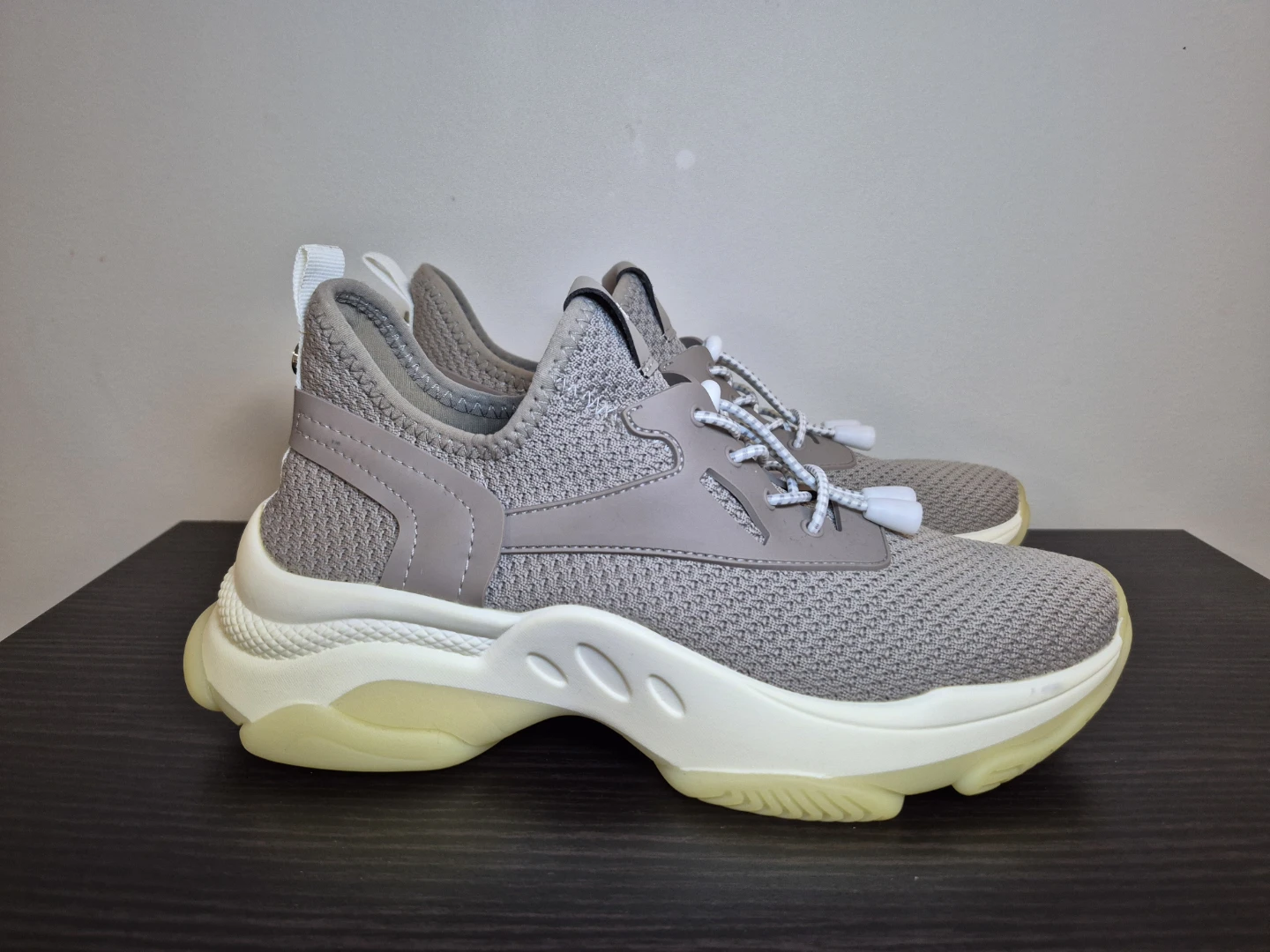 New Steve Madden NY23 Sneakers