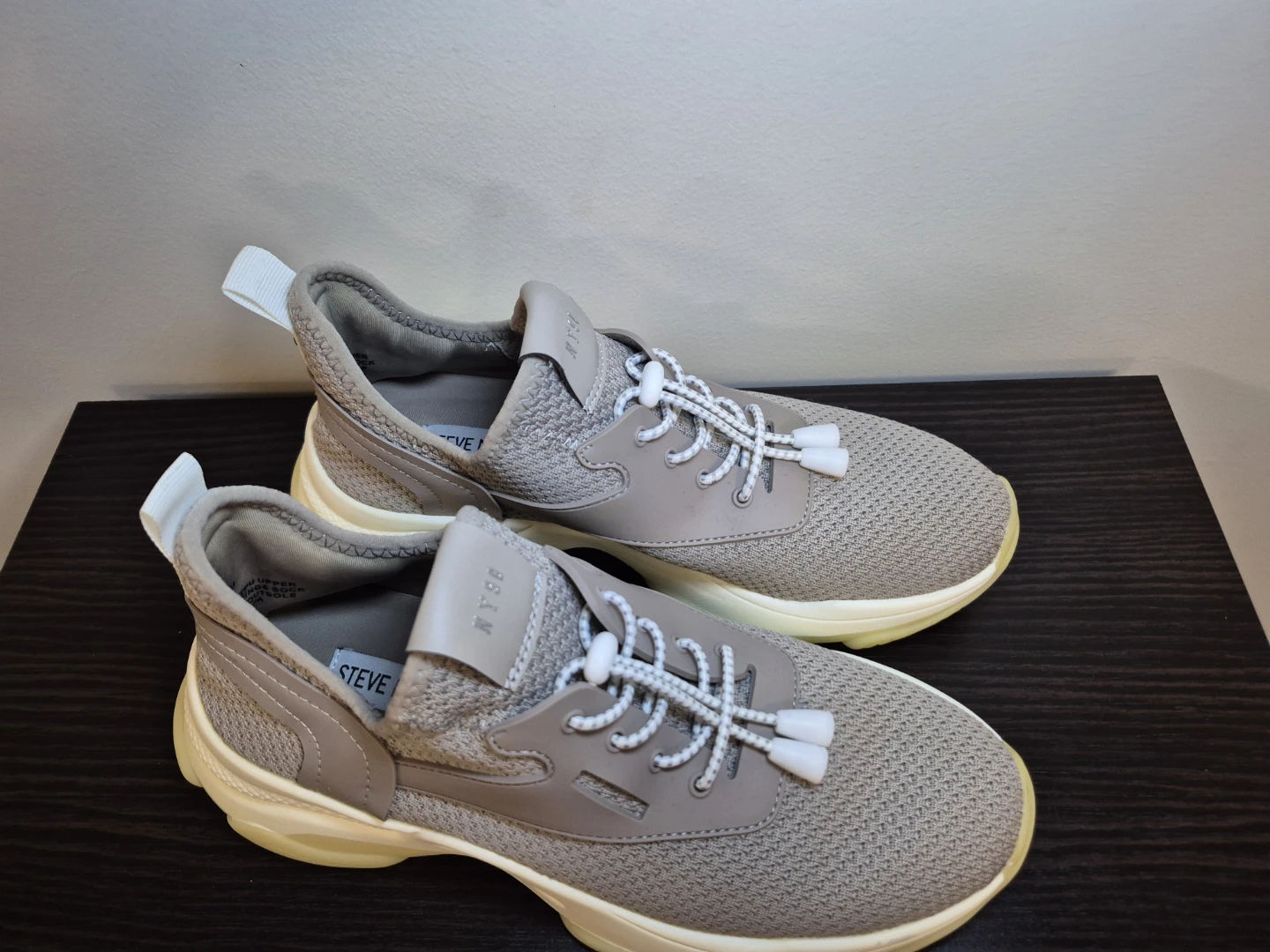 New Steve Madden NY23 Sneakers - photo 5