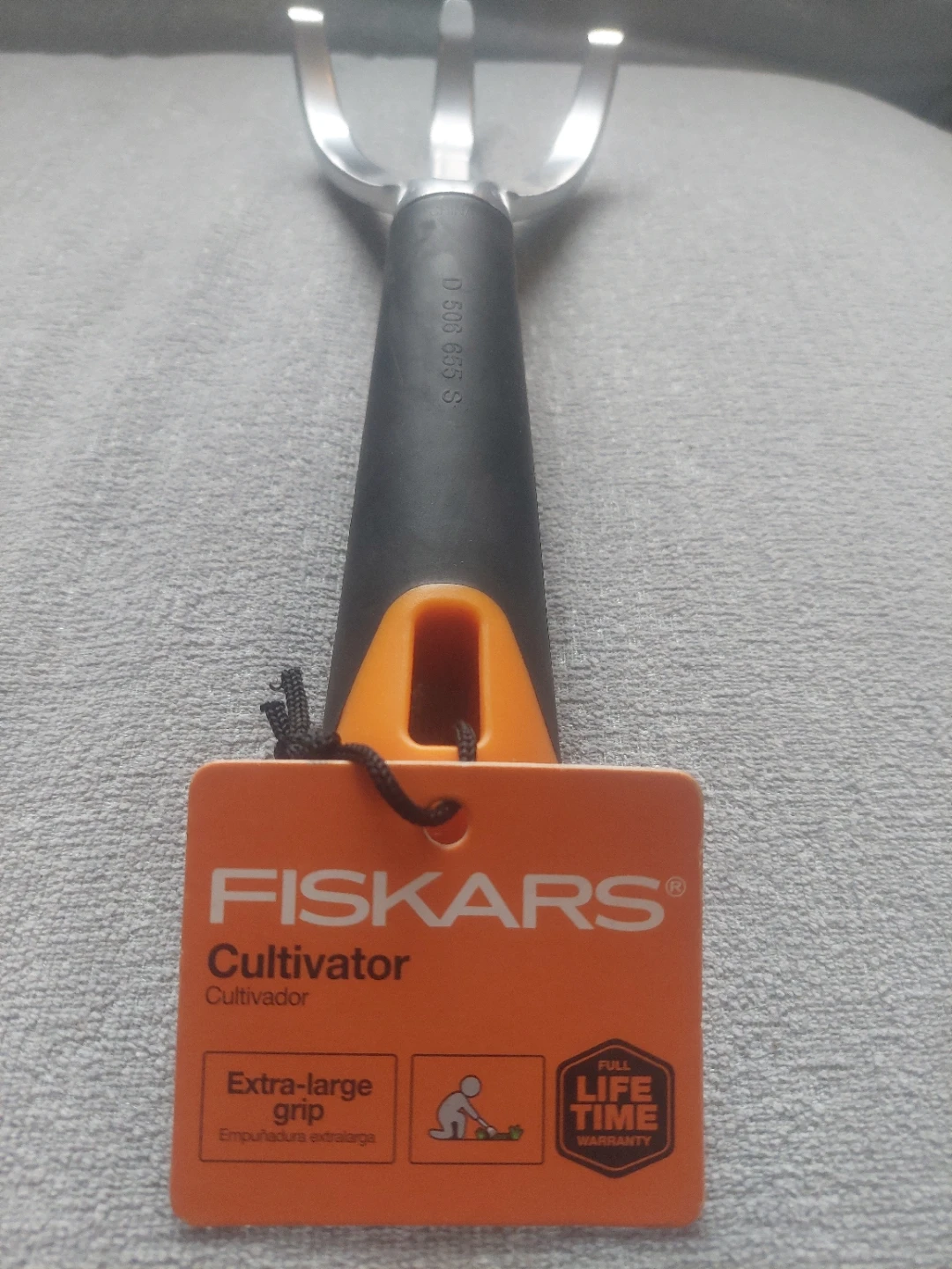 New Fiskars Cultivator Hand Tool - photo 3