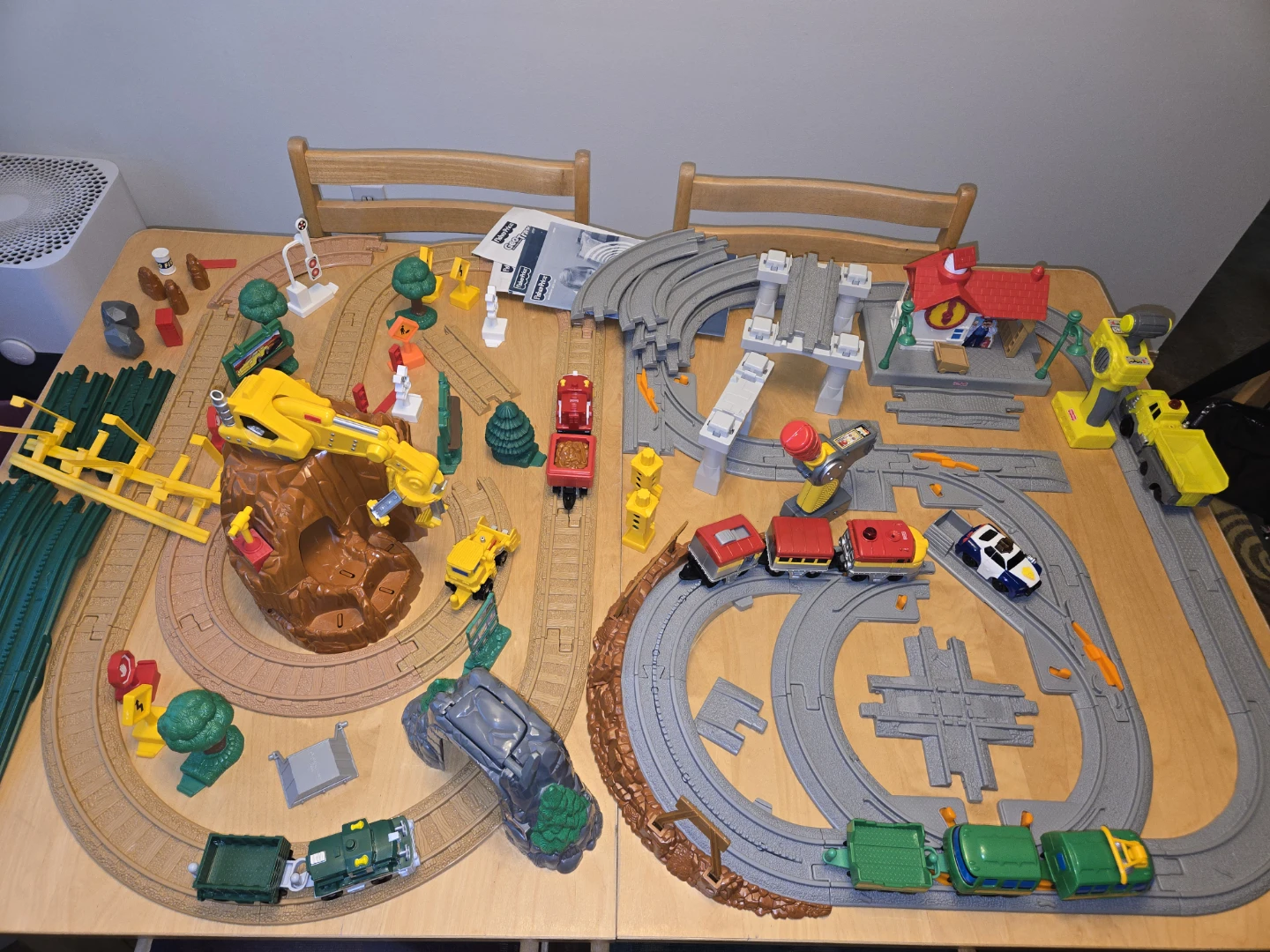 Fisher Price Geo Trax Road & Rail set