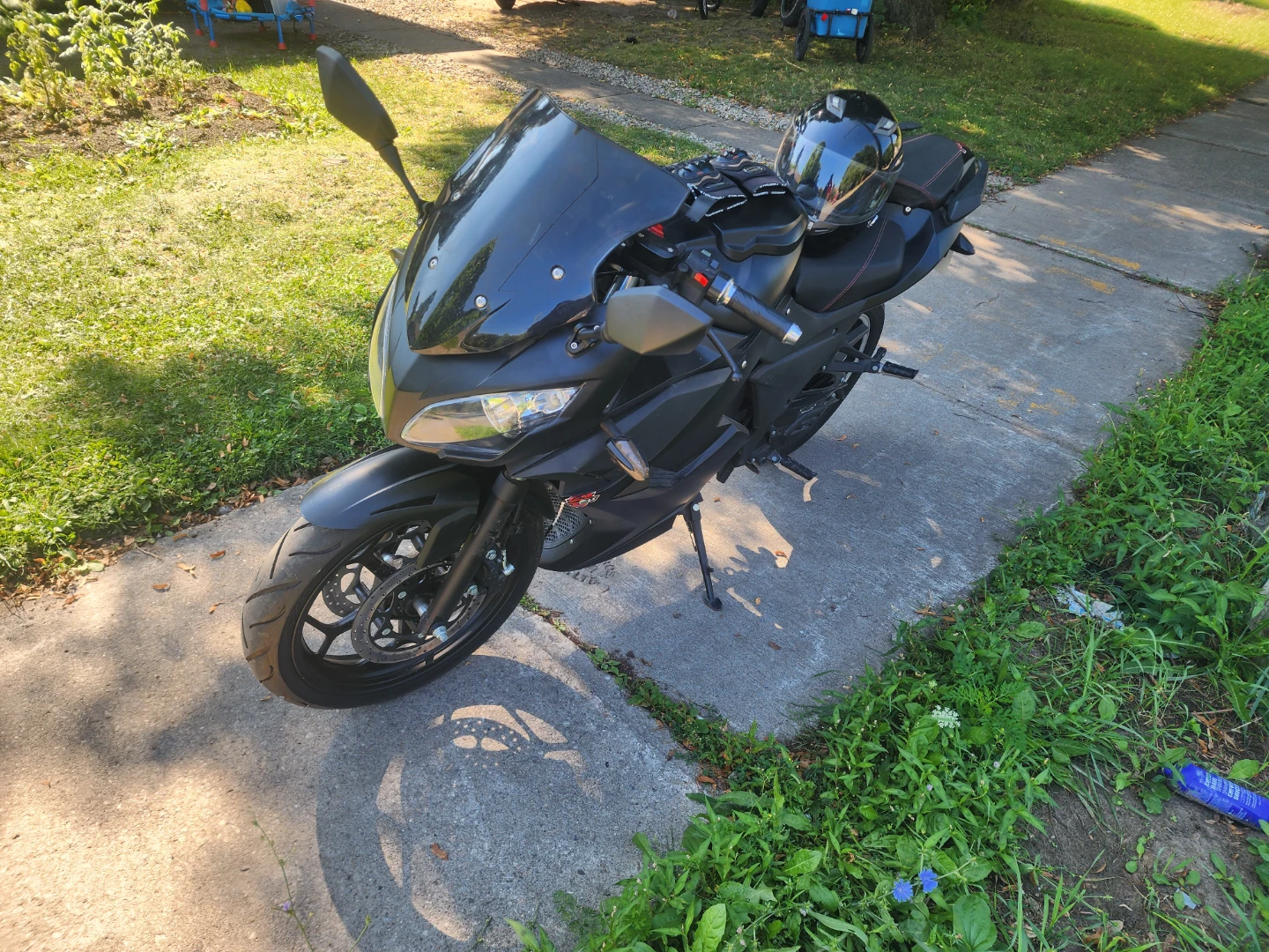 Black Electric Motorcycle with Helmet - photo 2